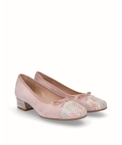 Ballerina shoe with suede leather heel combined with pink snake engraved skin