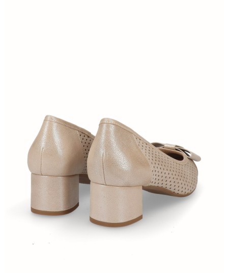 Chopped cream pearly leather high heel shoe