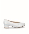 White chopped pearly leather high-heeled shoe