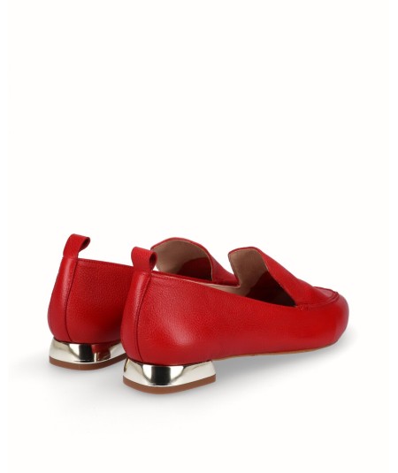 Red leather flat moccasin shoe