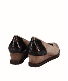 Zapato cuña  serraje taupe