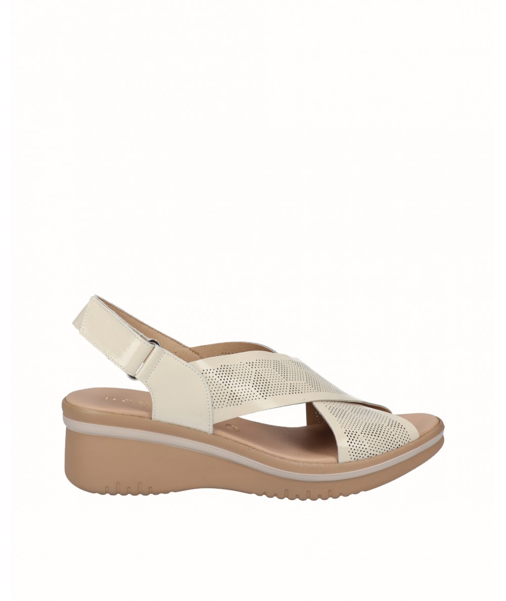 Beige patent leather wedge sandal