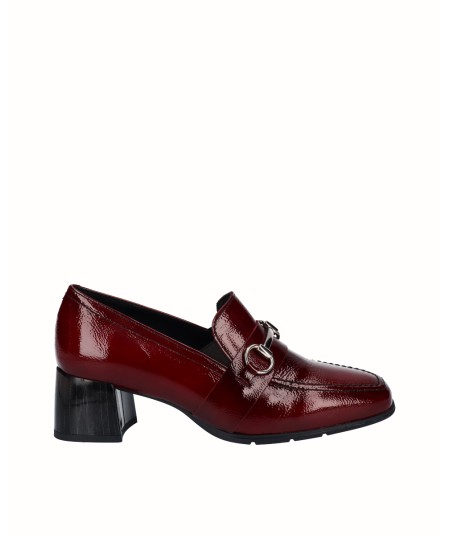 Burgundy patent leather high-heeled shoe