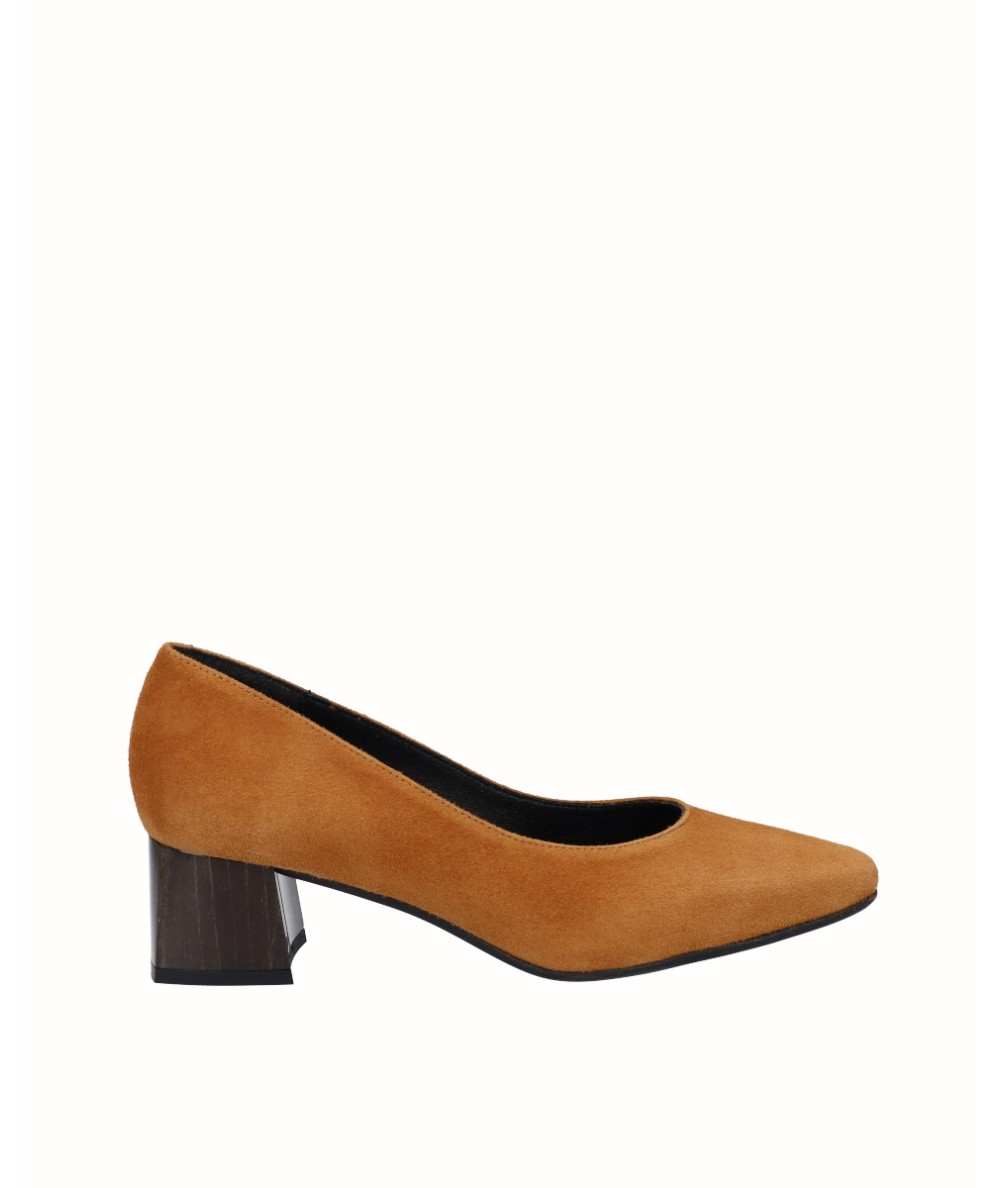 High-heeled mustard suede leather shoe