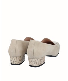 Zapato tacón mocasín ante combinado piel grabada beig