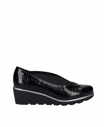 Zapato cuña piel grabada negro