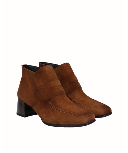 Brown suede leather high-heeled shoe