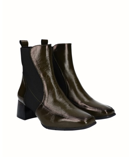 Miliar leather heeled ankle boot with elastic