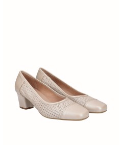 Beige pearly leather high-heeled lounge shoe
