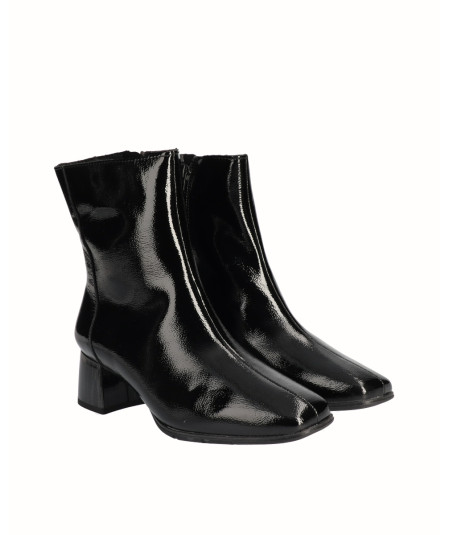 Black patent leather heeled ankle boot