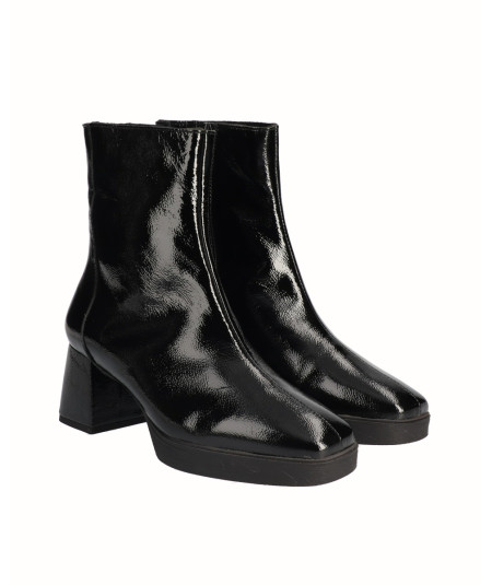 Black patent leather heeled ankle boot