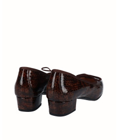 Snake-embossed leather heeled court shoe